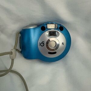 Retro Fujifilm Instax Q1 Blue APS Camera